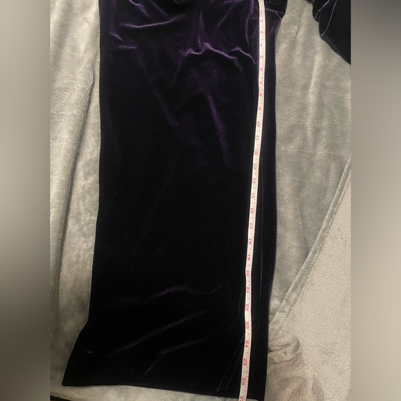MICHEL STUDIO beautiful velvet purple wide leg pants! Size 12 - Picture 9 of 9